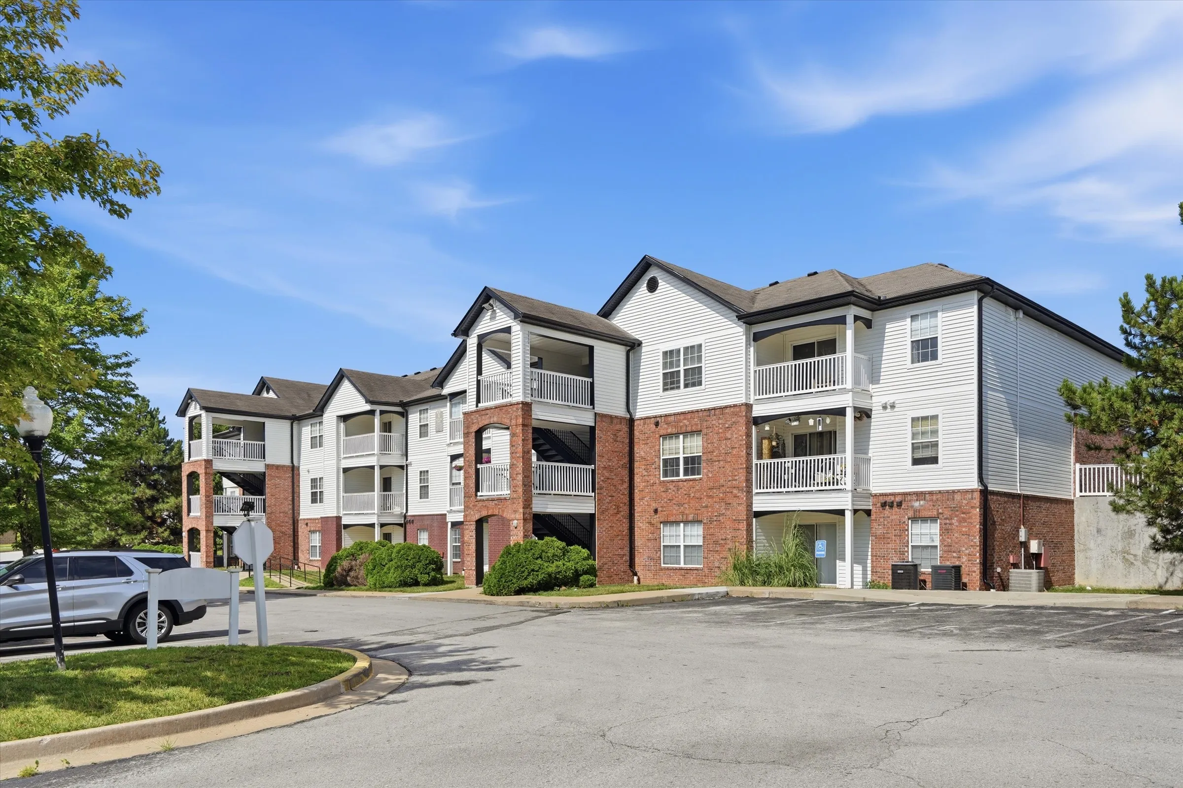 The Villas @ North Oak