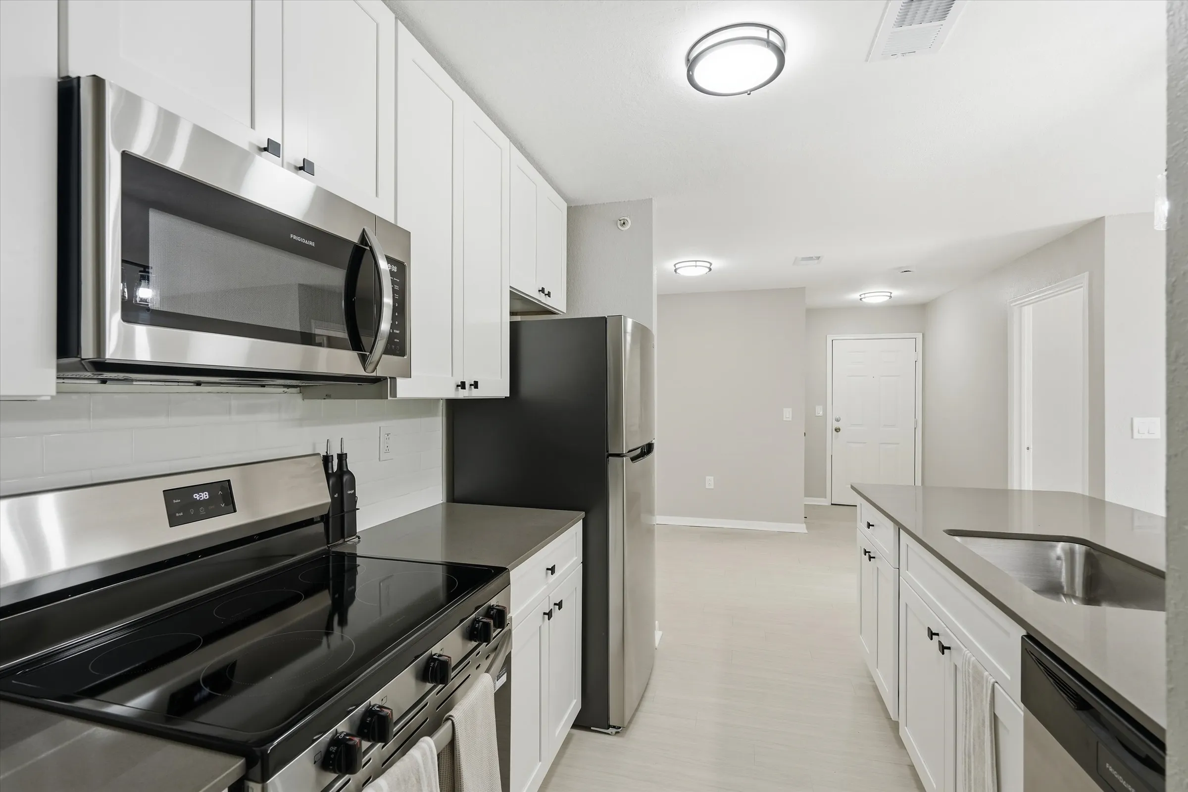 2 Bedroom / 2 Bathroom Apartments